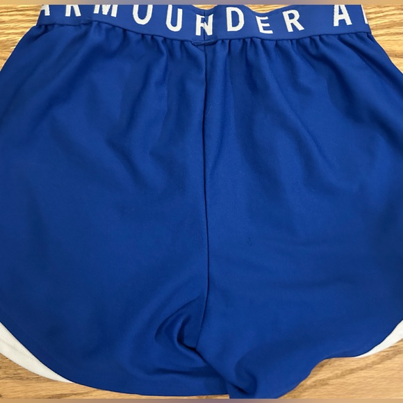 Under Armour Women’s Loose Fit Shorts, Pockets! XXS - Picture 3 of 4
